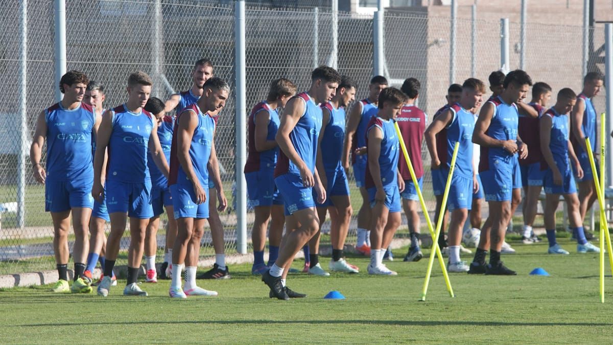 Esteban Solari dirigió su primera práctica al frente de Godoy Cruz. Foto: Martín Pravata/UNO.