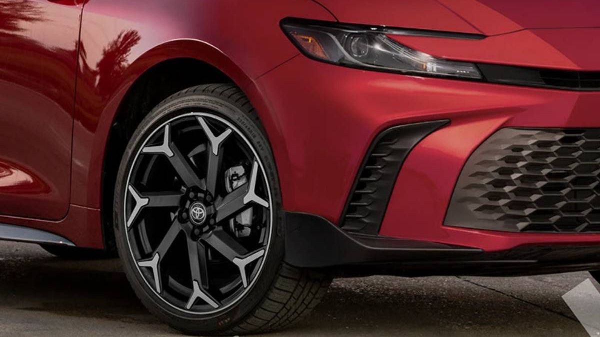 Toyota ya presentó una nueva versión de su sedán más buscado