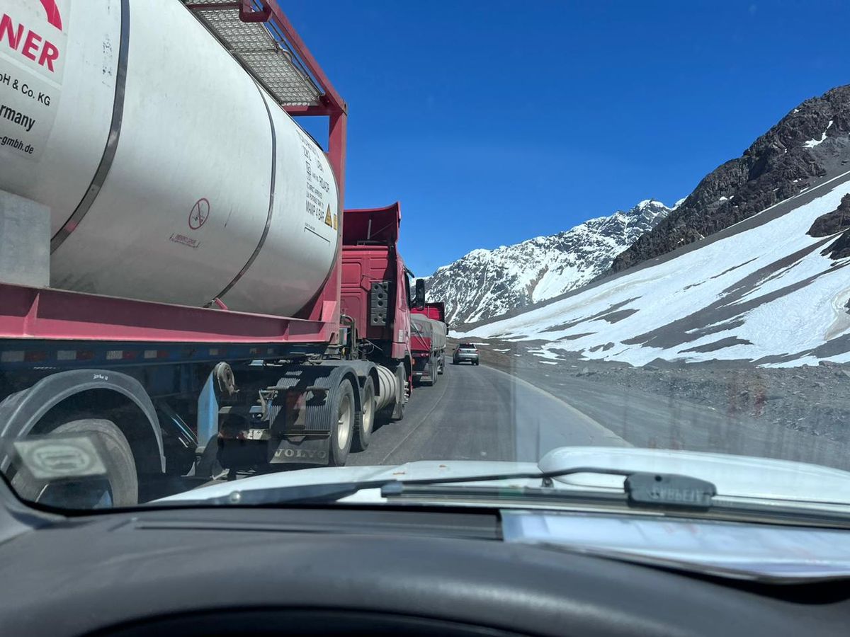 El Paso Cristo Redentor está habilitado las 24 horas para todo tipo de vehículos. El Paso Cristo Redentor está habilitado las 24 horas para todo tipo de vehículos.