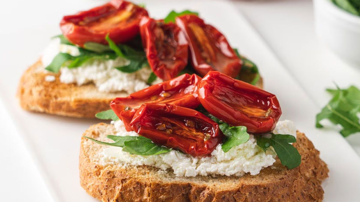 La receta de tomates secos en aceite se adapta a todo tipo de platos. La receta de tomates secos en aceite se adapta a todo tipo de platos.