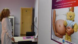 La educación sexual y el acceso a&nbsp; los métodos anticonceptivos, son algunos de los factores que han influido en la disminución del embarazo adolescente.&nbsp;