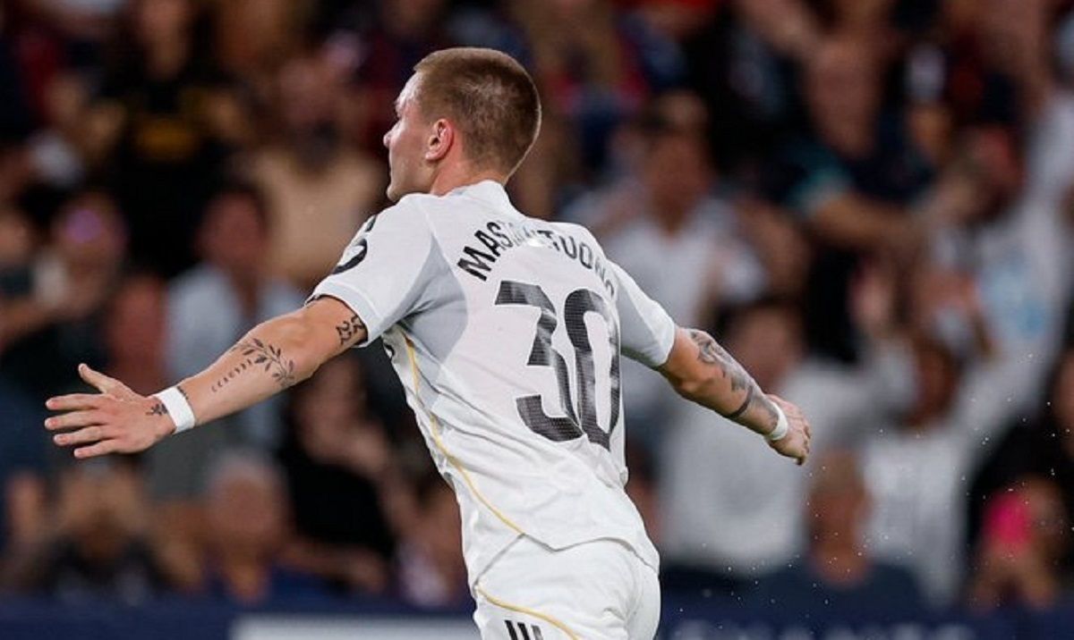 El argentino de 18 años tuvo su bautismo en la red.