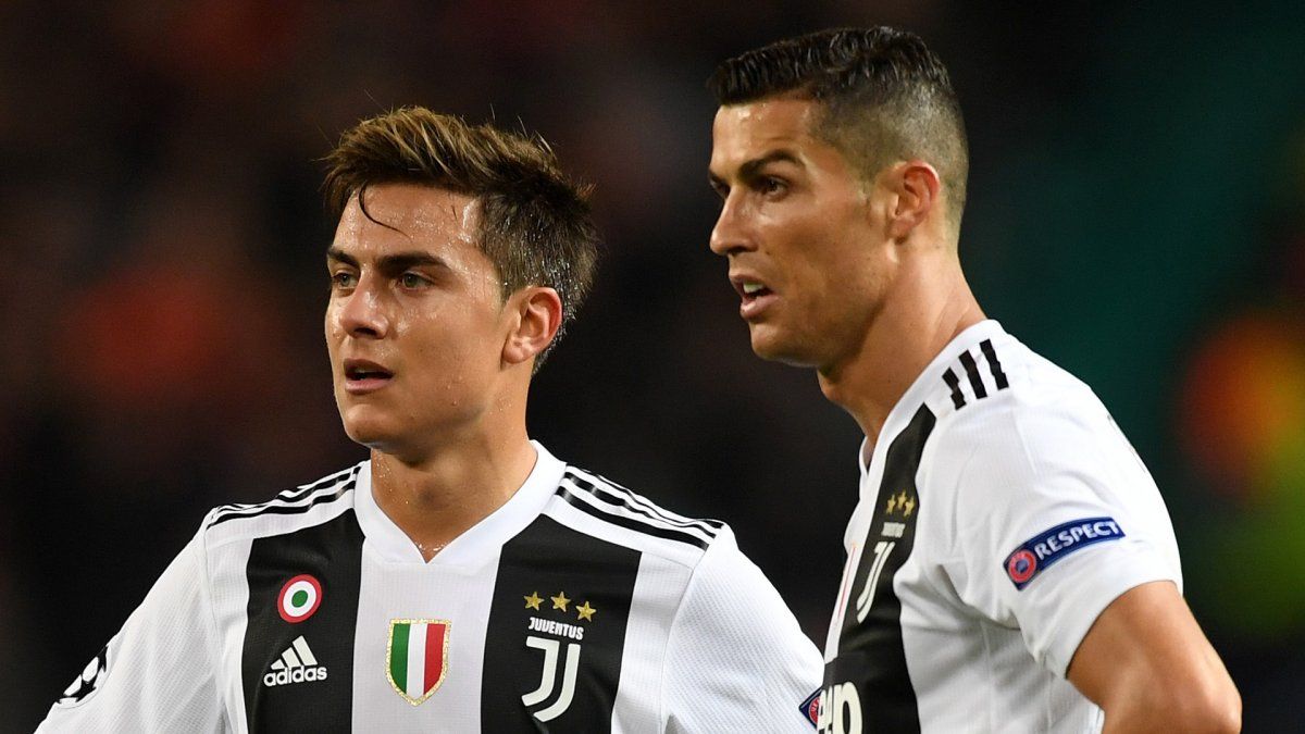 Paulo Dybala y Cristiano Ronaldo, denunciados en Turín