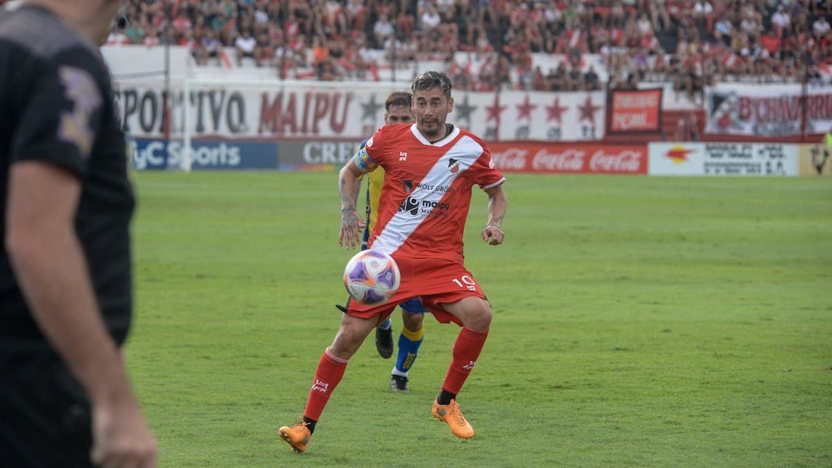 Rubens Sambueza marcó su primer gol con la camiseta del Deportivo Maipú.