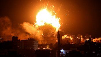 Israel bombardea a Palestina