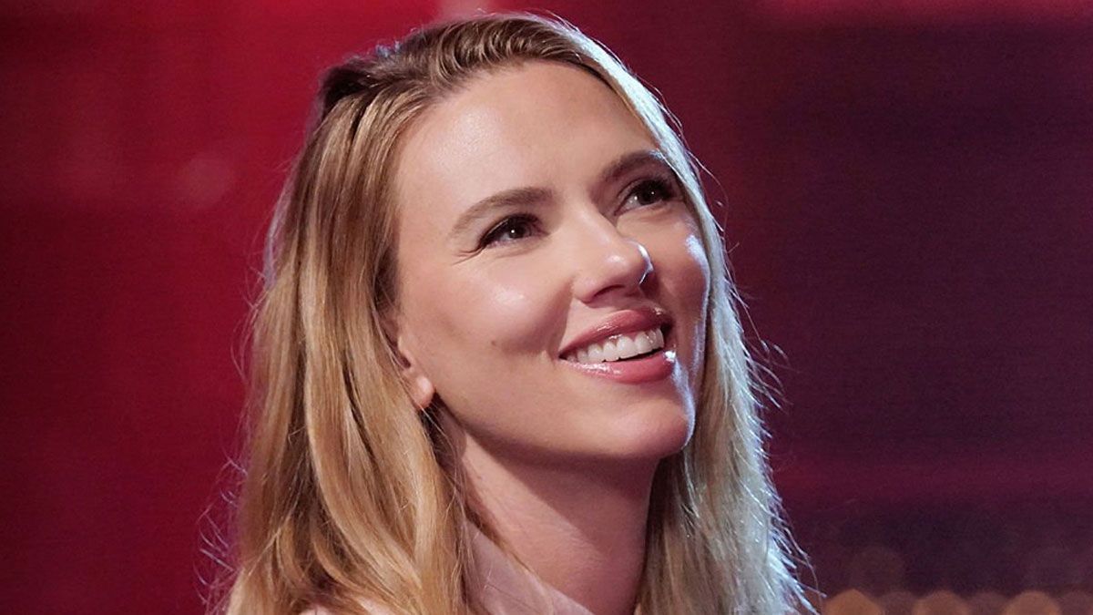 La actriz Scarlett Johansson interpreta a Lucy Miller en la película de Netflix.