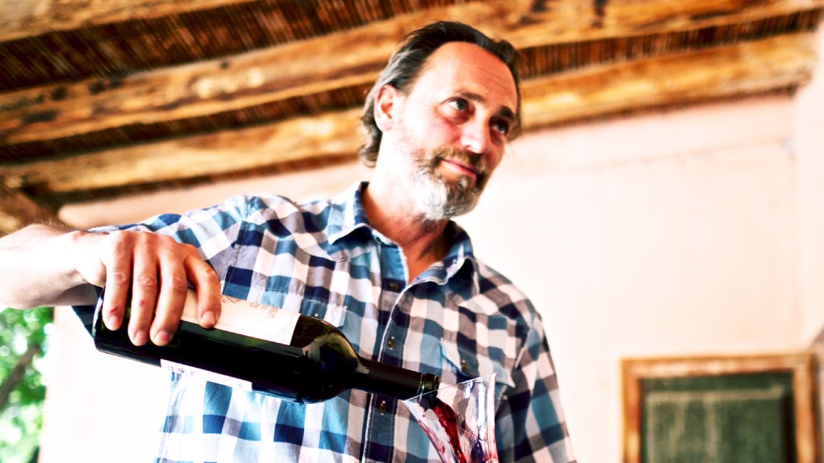 Eduardo Soler criticó ácidamente el manejo del corredor bioceánico, pero dijo que seguirá apostando al turismo en Mendoza. Eduardo Soler criticó ácidamente el manejo del corredor bioceánico, pero dijo que seguirá apostando al turismo en Mendoza.