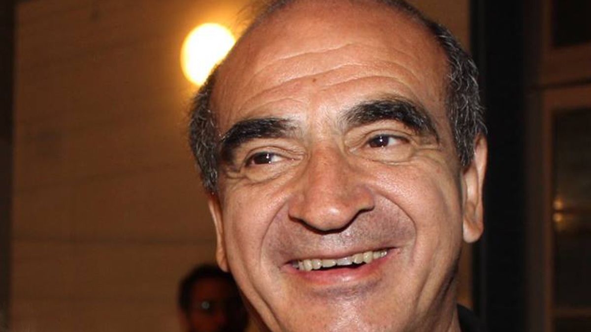 Gutiérrez quiere seguir cobrando su jubilación y el sueldo como edil, que -según fuentes de la comuna- ronda los $2 millones de pesos. Gutiérrez quiere seguir cobrando su jubilación y el sueldo como edil, que -según fuentes de la comuna- ronda los $2 millones de pesos.