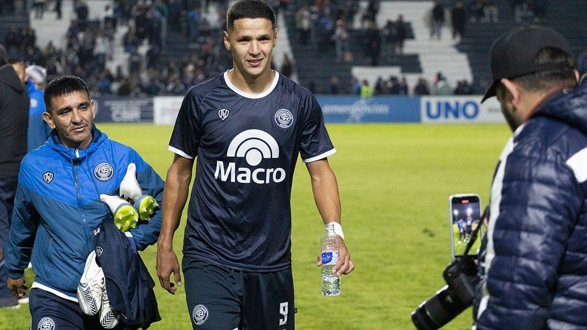 Alex Arce es el goleador de la Lepra con 12 conquistas
