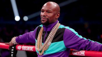 Floyd Mayweather y un choque inesperado: ¡con un youtuber!