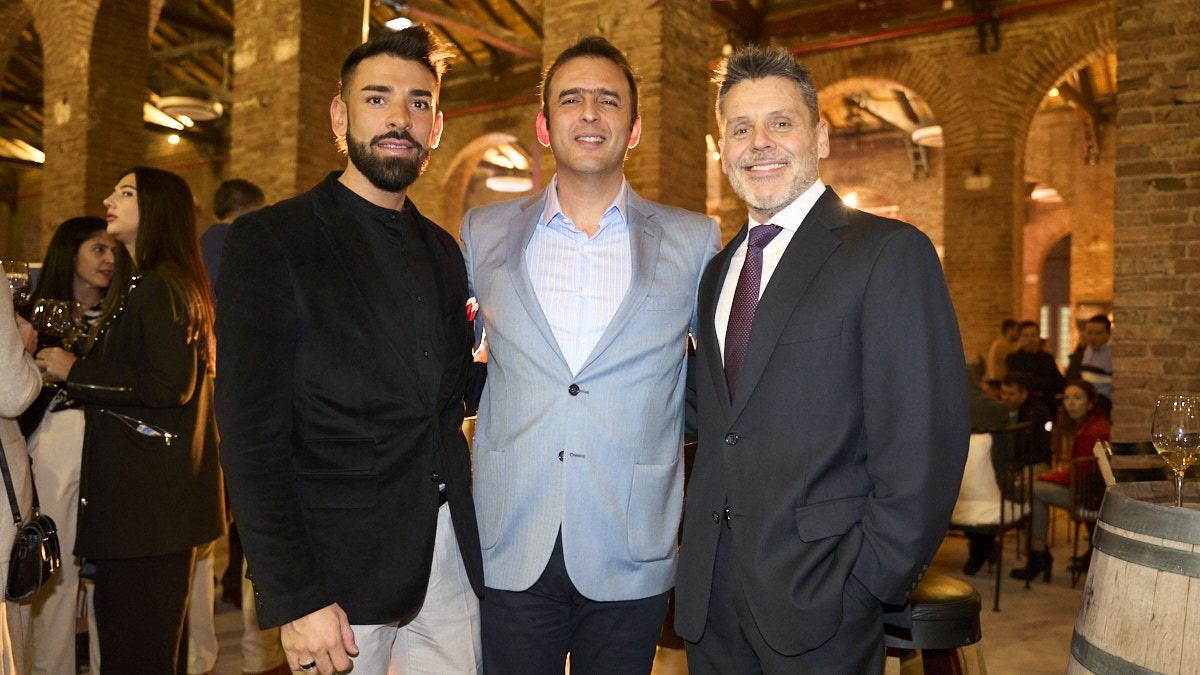 Lucas Picco, Rene Villegas (SanCor seguros) y Alejandro De Borbón (Havanna). Lucas Picco, Rene Villegas (SanCor seguros) y Alejandro De Borbón (Havanna).