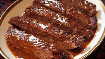 El secreto para preparar una Tapa de asado tan jugosa que se deshace y se corta con cuchara El secreto para preparar una Tapa de asado tan jugosa que se deshace y se corta con cuchara