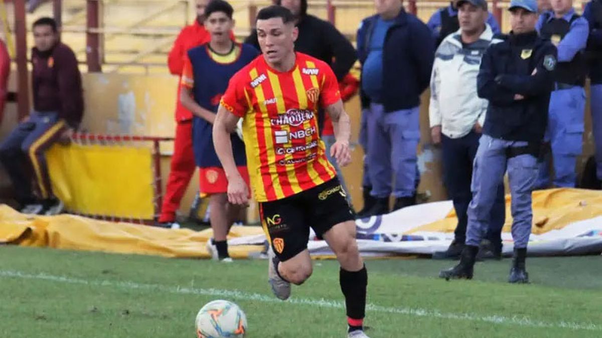 El volante ofensivo Emiliano Bogado es la tercera incorporación de Huracán Las Heras para el Federal A.