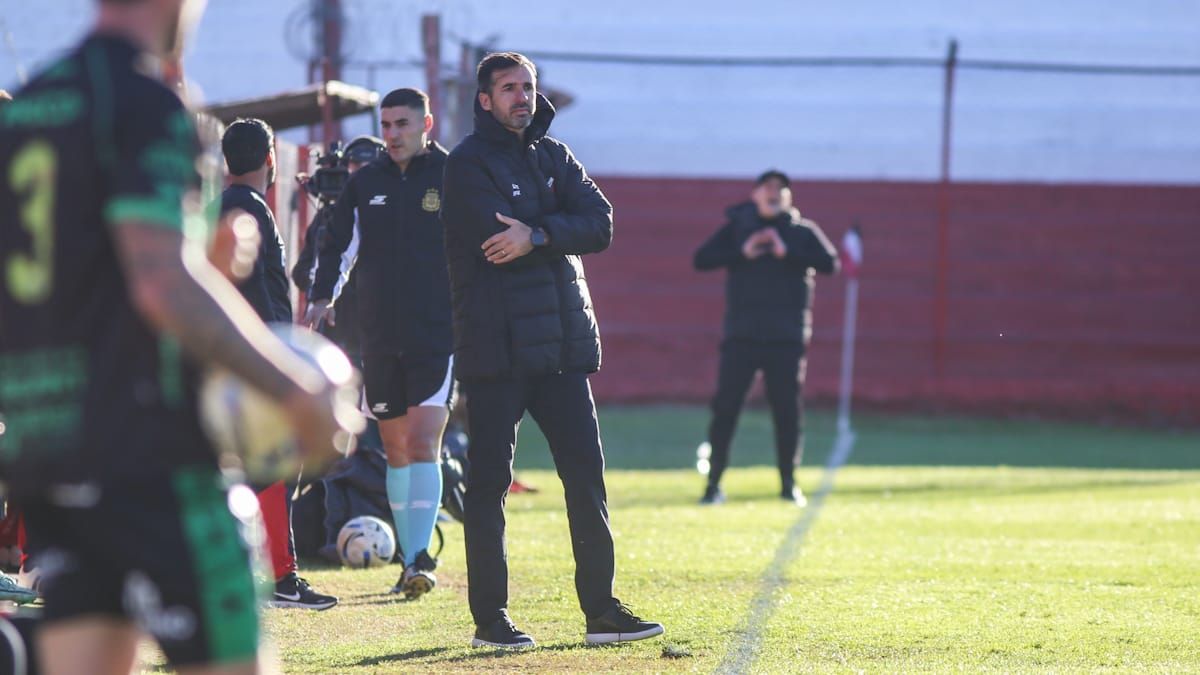 Mariano Echeverría le cambió la cara al Deportivo Maipú. Mariano Echeverría le cambió la cara al Deportivo Maipú.