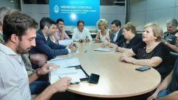 Paritarias: pasó a un cuarto intermedio la reunión entre AMPROS y el Gobierno