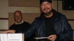 Tinelli votó junto a Candelaria y aprovechó para mandarle un mensaje al gobierno