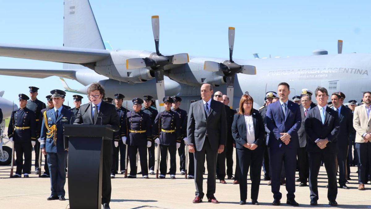 Javier Milei habló de la incorporación del nuevo avión Hércules C-130 a la Fuerza Aérea Argentina.  