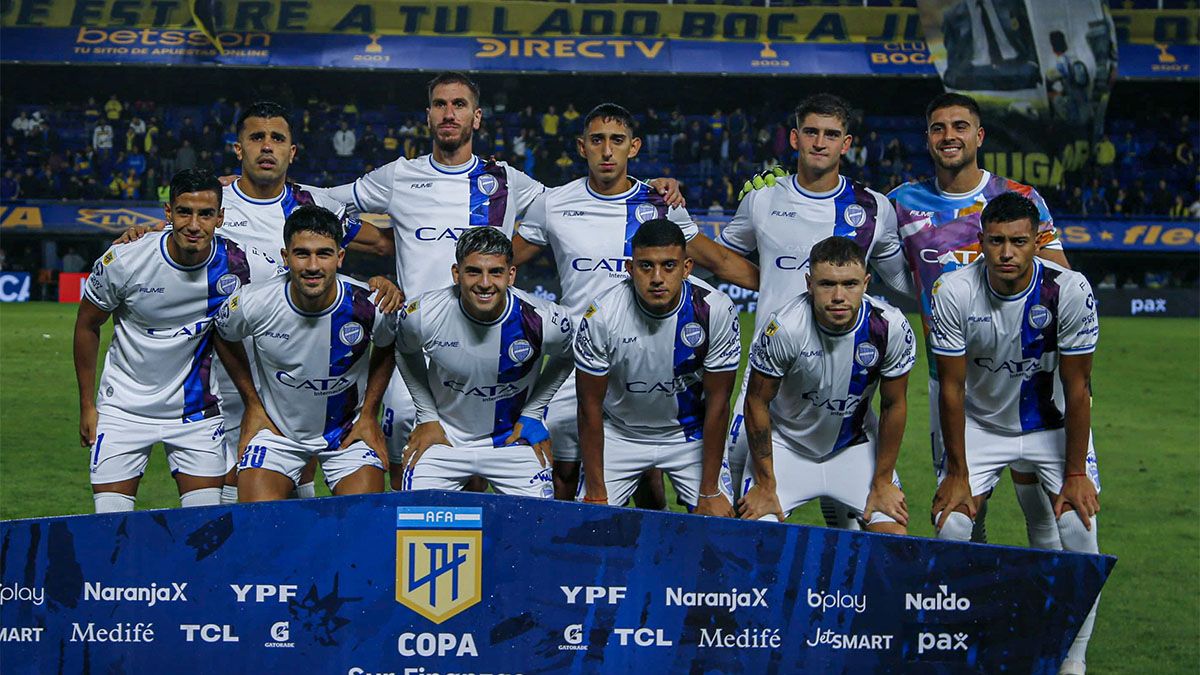 Godoy Cruz fue el mejor equipo de la fase de grupos de la Copa de la Liga 2024. Godoy Cruz fue el mejor equipo de la fase de grupos de la Copa de la Liga 2024.