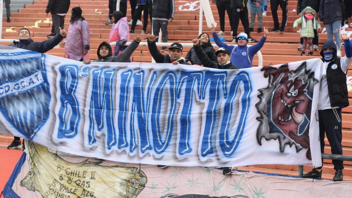 Godoy Cruz pagará caros los incidentes generados por un sector de la hinchada ante San Lorenzo. Godoy Cruz pagará caros los incidentes generados por un sector de la hinchada ante San Lorenzo.