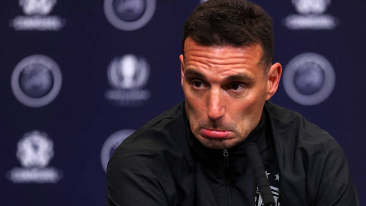 Lionel Scaloni, DT de la Selección argentina, informó que dará a conocer la nómina de jugadores, el 14 de noviembre, con vistas al Mundial Qatar 2022.