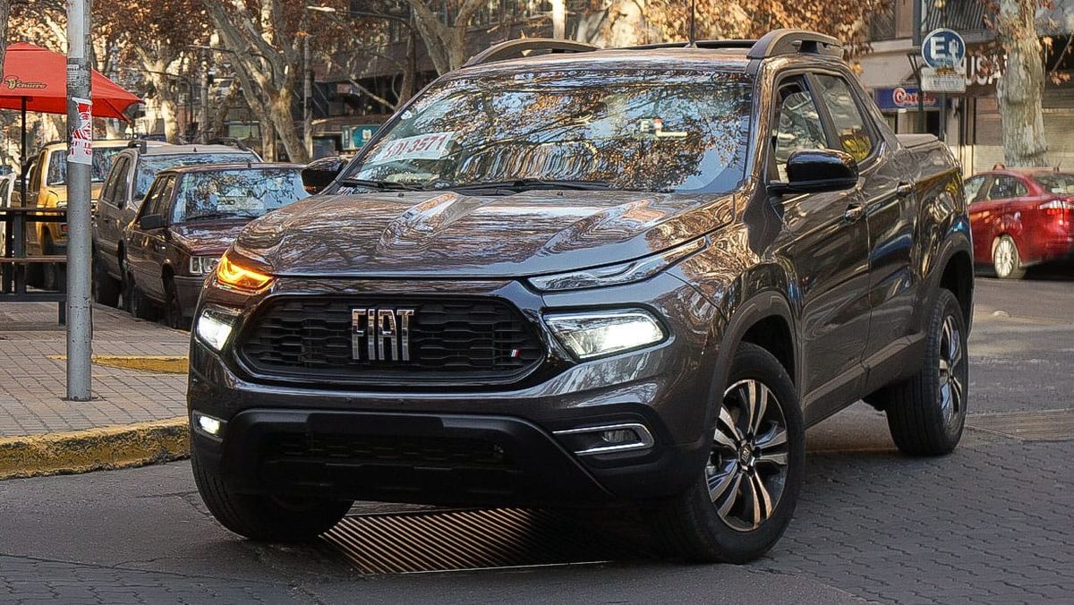 El Ministerio de Seguridad sostuvo que detectaron casos de vehículos con patente trasandina que son manejados por mendocinos en forma diaria. El Ministerio de Seguridad sostuvo que detectaron casos de vehículos con patente trasandina que son manejados por mendocinos en forma diaria.