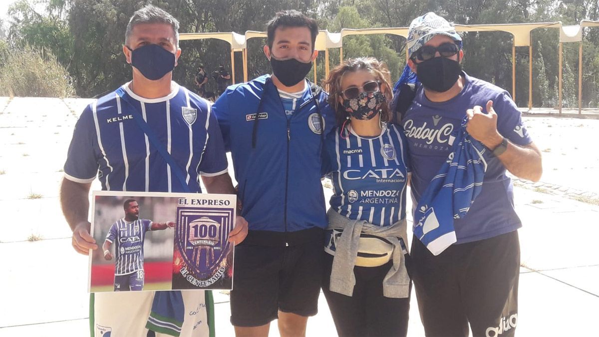La felicidad de los hinchas de Godoy Cruz por su regreso