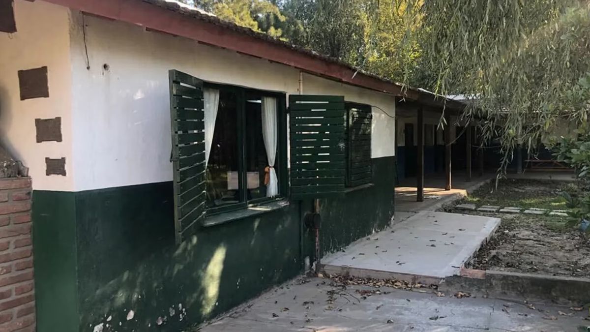 Un alumno atacó con un machete a su profesora y a una compañera, en una escuela de Escobar