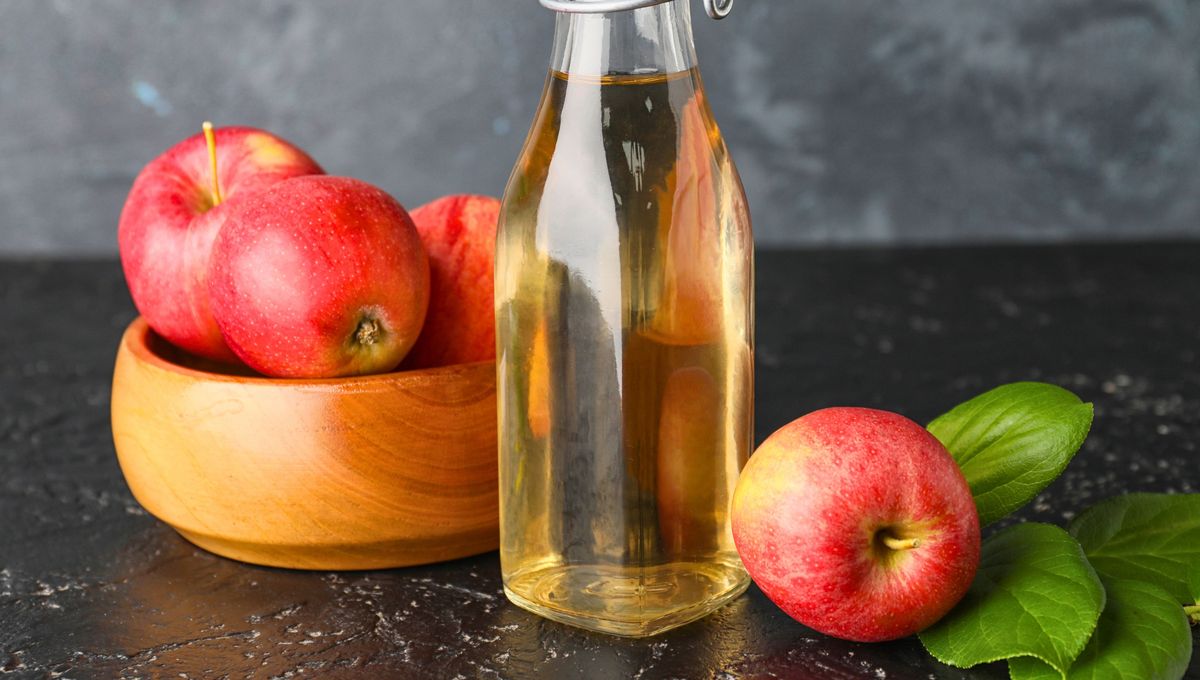 El vinagre de manzana puede ser usado para disimular las arrugas de la cara.&nbsp;