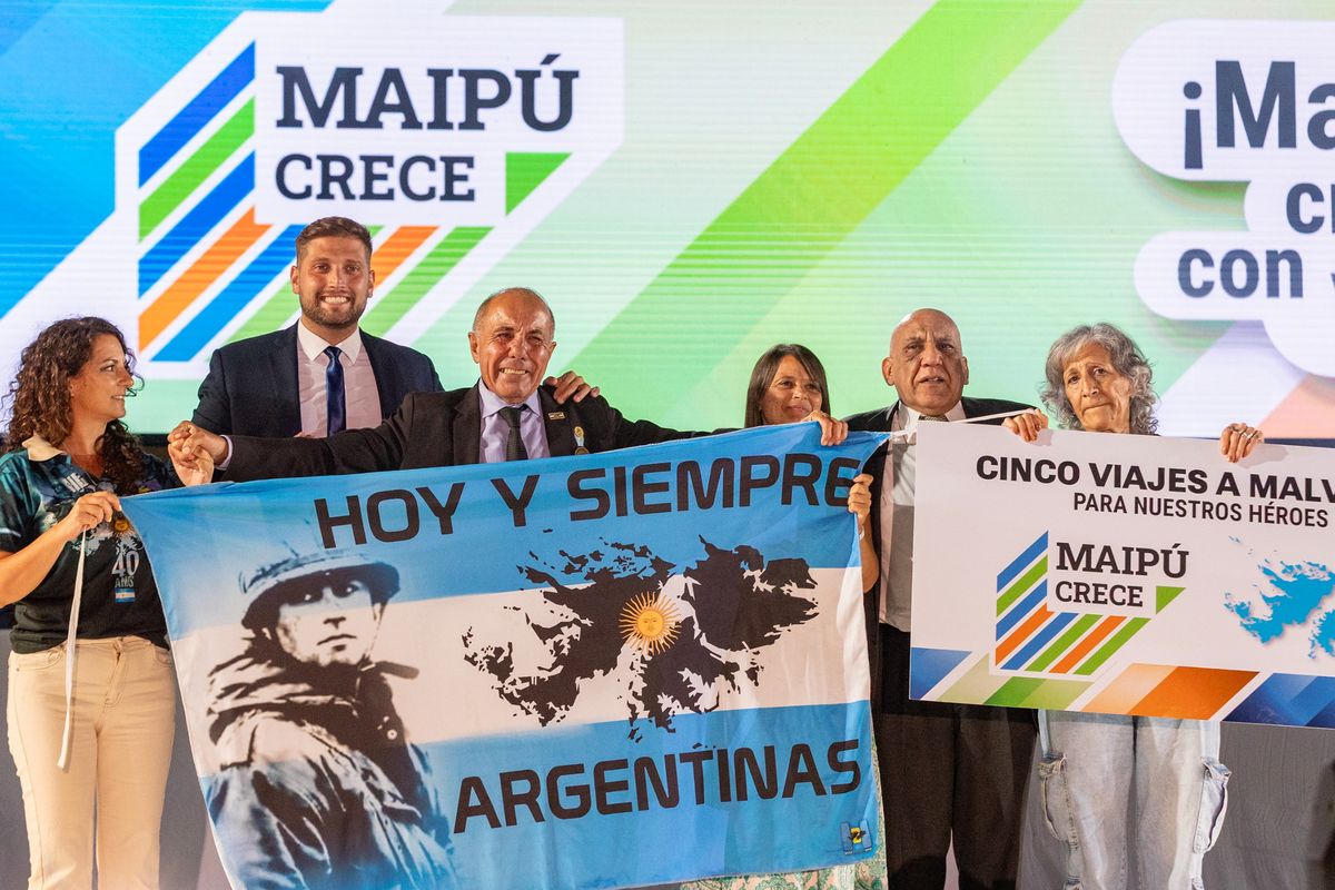 Veteranos de Malvinas volverán a las islas gracias a un obsequio que les dio Maipú en medio de la fiesta de la Vendimia 2026. Veteranos de Malvinas volverán a las islas gracias a un obsequio que les dio Maipú en medio de la fiesta de la Vendimia 2026.