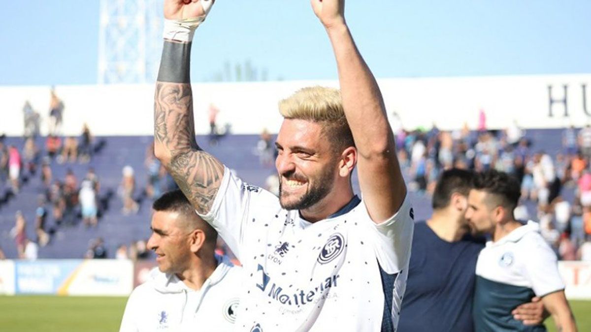 El defensor de Independiente Rivadavia Alejandro Rébola se está recuperando del Covid-19.