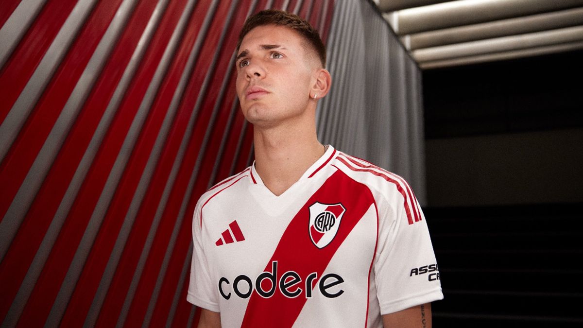 River tiene nueva camiseta inspirada en el tricampeonato del 86: cuánto  vale y cómo comprarla