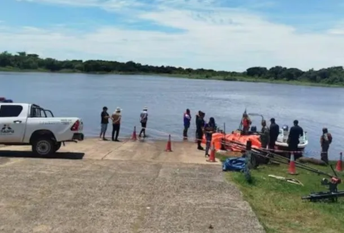 Naufragio en el Paraná dejó tres mujeres muertas y un hombre desaparecido