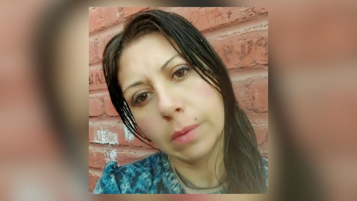 La falsa enfermera turca acusada del crimen de su bebé recién nacido seguirá en la cárcel