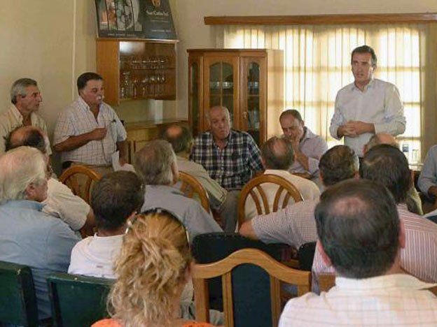 El gobernador Francisco Pérez busca consenso con productores