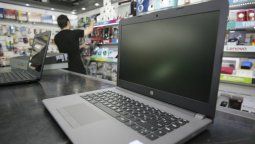 Explotaron los precios de las notebooks por la disparada del dólar