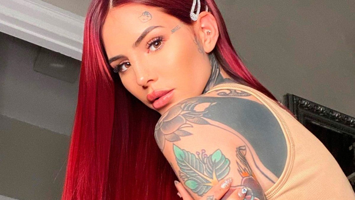 Cande Tinelli explotó: Estás toda operada.