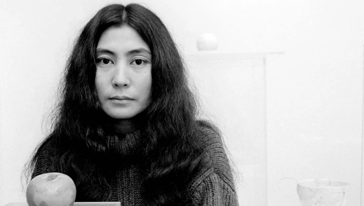 Yoko Ono, artista conceptual, cantante y música japonesa. Yoko Ono, artista conceptual, cantante y música japonesa.