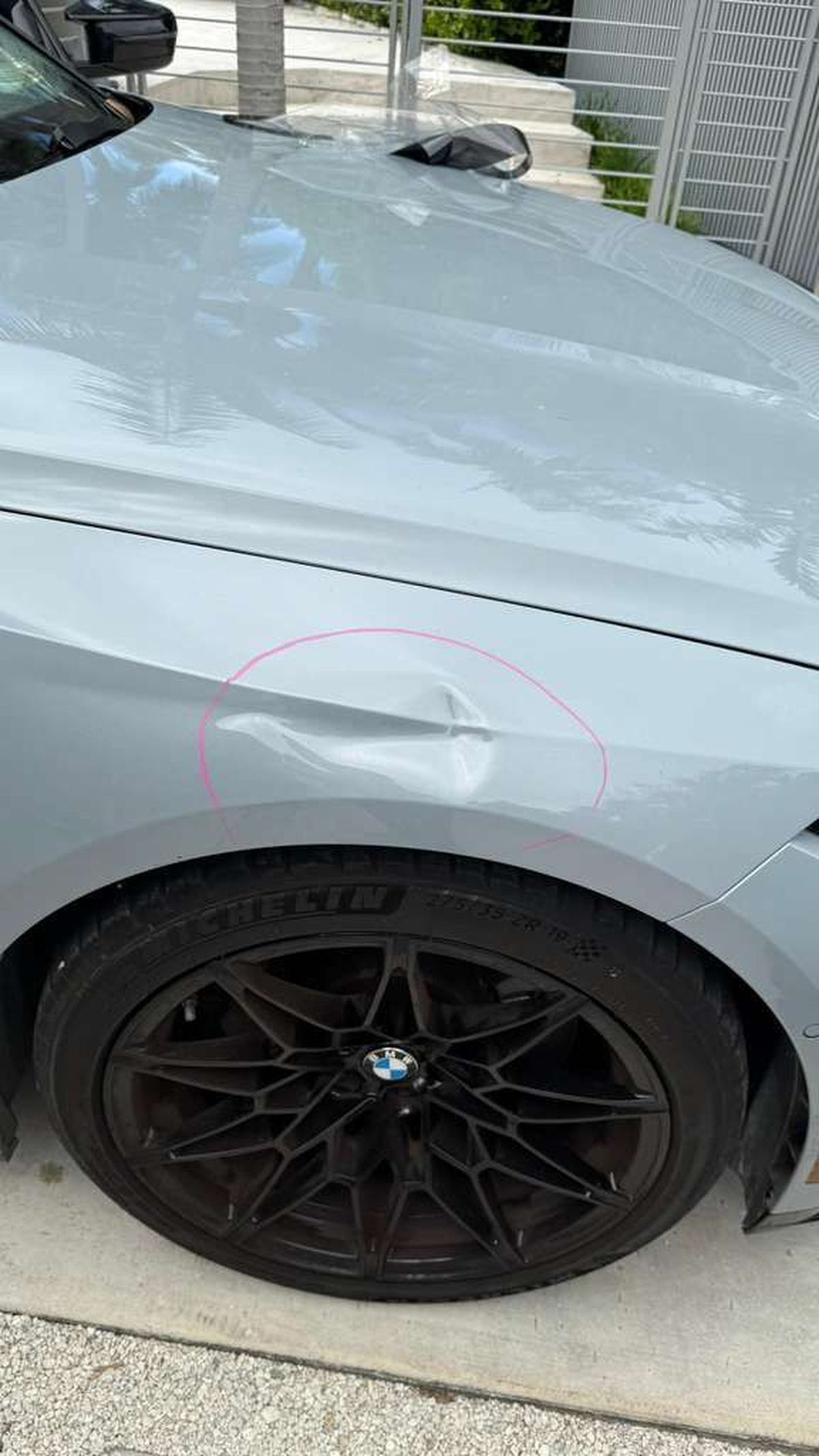 ¿Tu auto tiene un golpecito?. ¿ Cuándo arreglarlo en casa y cuándo llevarlo al taller? ¿Tu auto tiene un golpecito?. ¿ Cuándo arreglarlo en casa y cuándo llevarlo al taller?