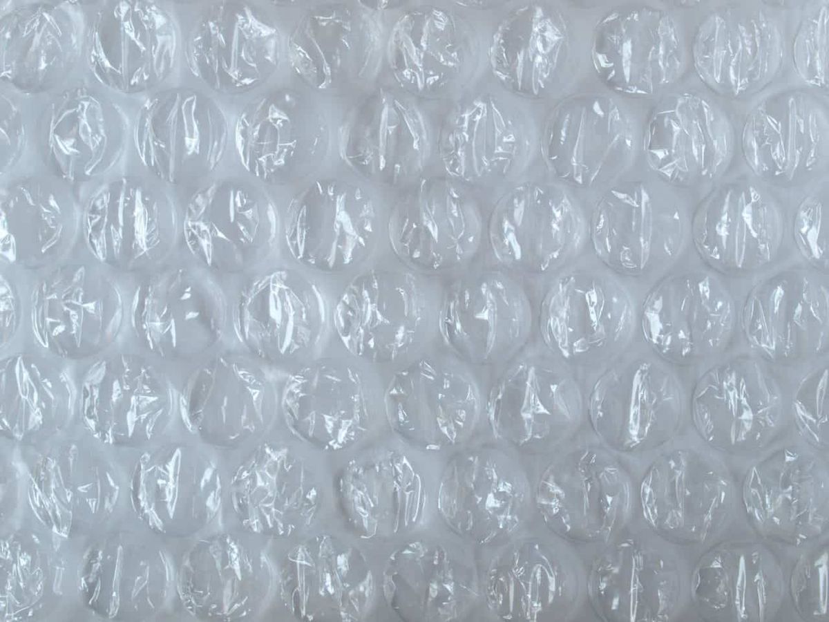 Un simple plástico puede ayudarte a combatir el frío