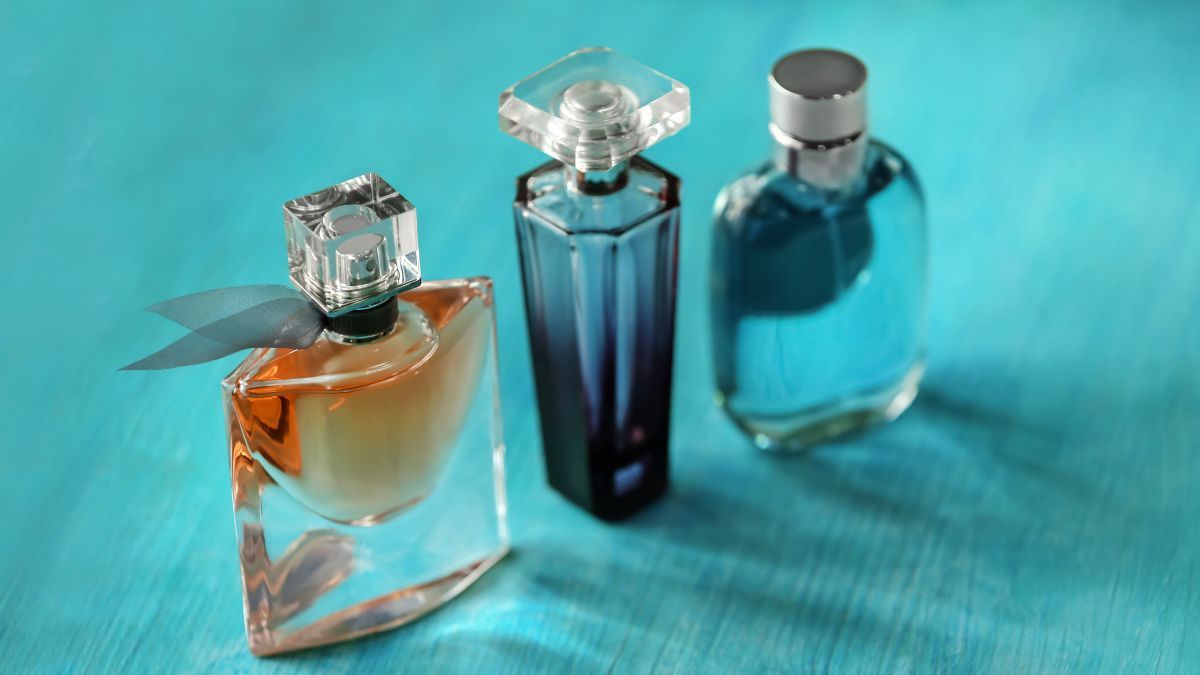 Reutiliza el frasco de perfume vacío que se terminó con esta maravillosa idea