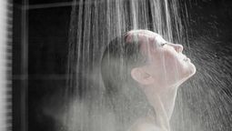 Cuál es la temperatrua ideal para una ducha, según la ciencia.&nbsp;
