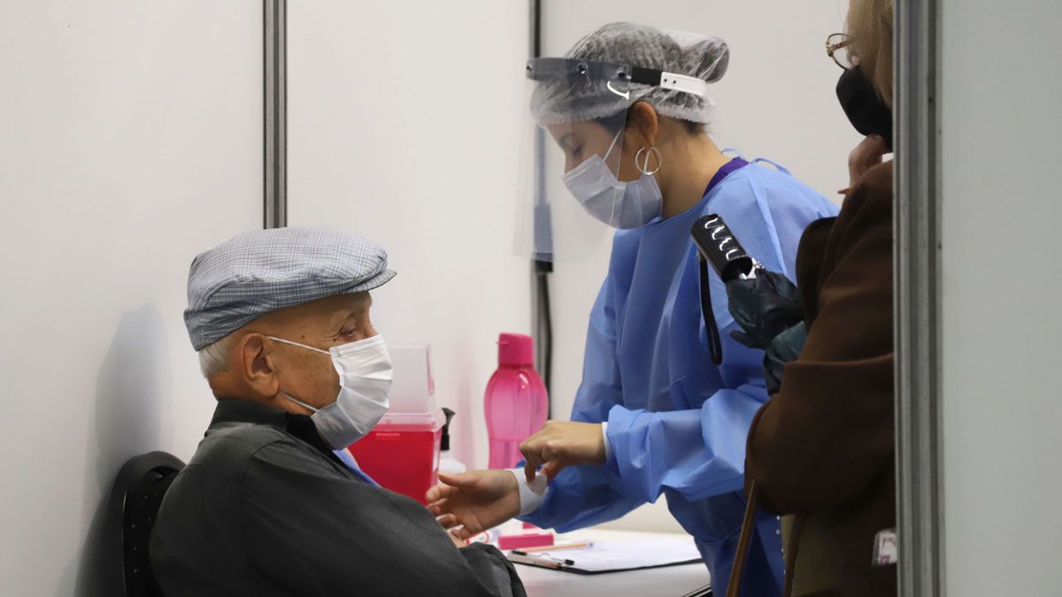 Según el dueño de Swiss Medical, Claudio Belocopitt, a este ritmo de aumento de contagios en cuatro o cinco días el sistema de salud deja de aguantar.&nbsp;
