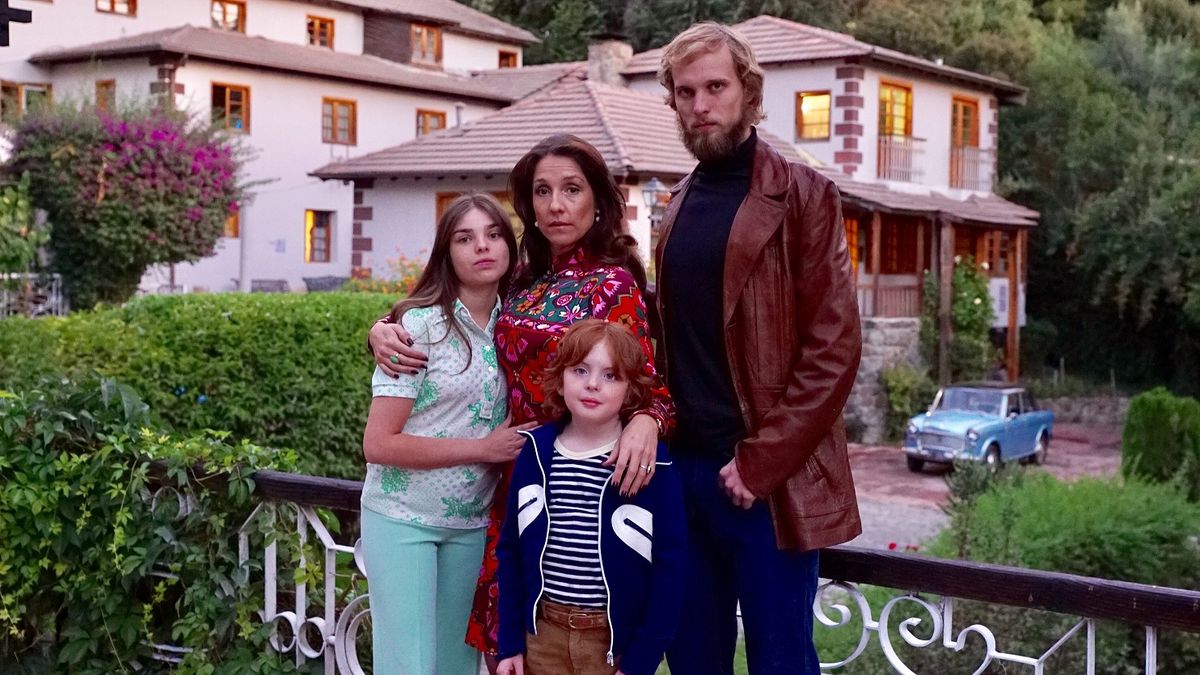 Colonia Dignidad y Mary & Mike: dos series ambientadas en la dictadura de Augusto Pinochet