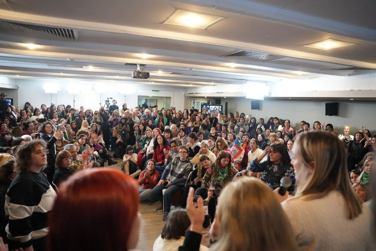 La reunión de mujeres peronistas en el PJ nacional. La reunión de mujeres peronistas en el PJ nacional.