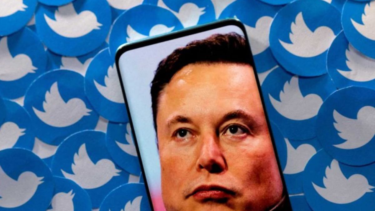 Elon Musk fue acusado por despedir a una empleada por sus quejas sobre el fin del teletrabajo