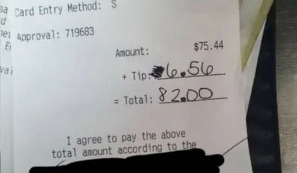 El insólito mensaje que cliente le dejó en el ticket al mozo que lo atendió