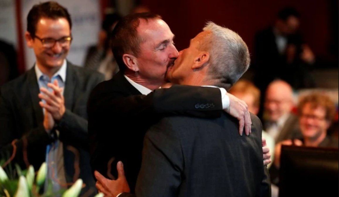 Imagen ilustrativa de un matrimonio igualitario en Alemania.