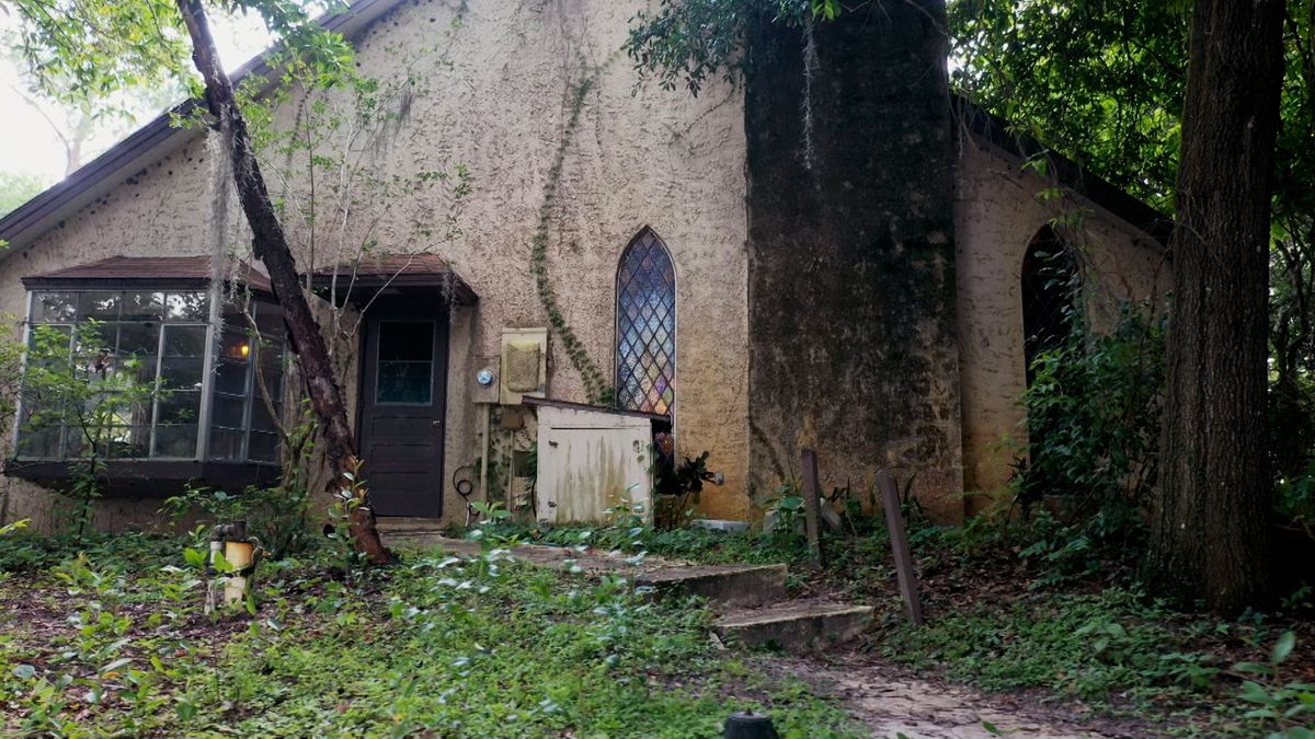 Las casas abandonadas son un problema para Florida. Las casas abandonadas son un problema para Florida.