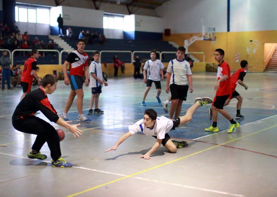 Nuevo capítulo del torneo Anual de balonmano