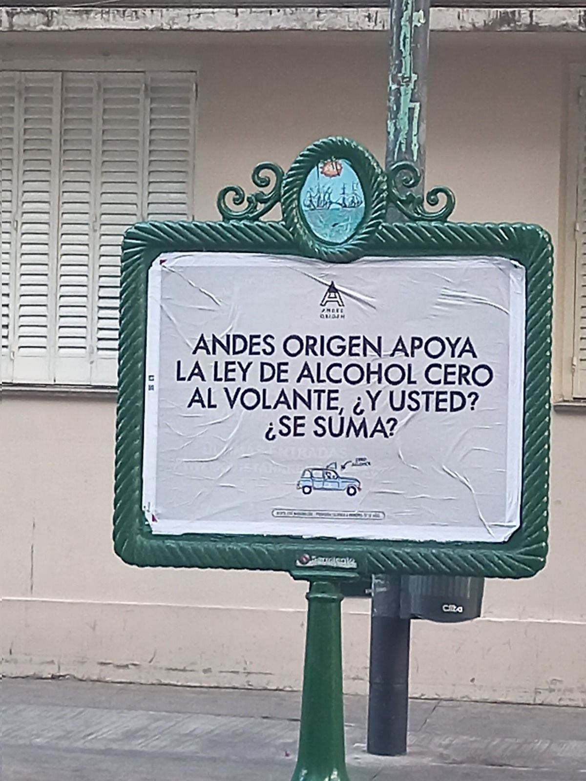 La cartelería de la vía pública que hace Andes Origen en la Ciudad de Buenos Aires. Foto: @stellamtoledo